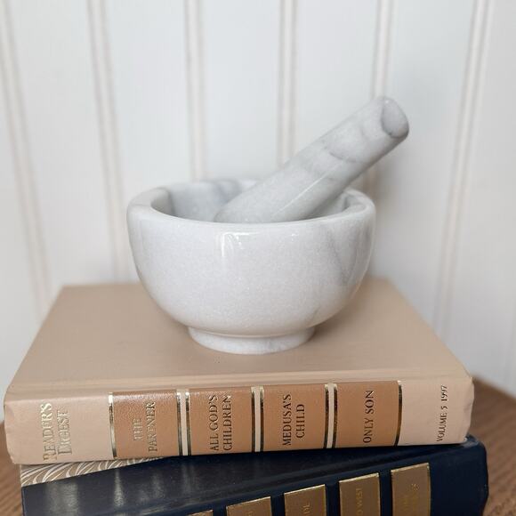 Marble Mortar and Pestle Apothecary Heavy White & Grey Herbs Spices Classic - Picture 1 of 4